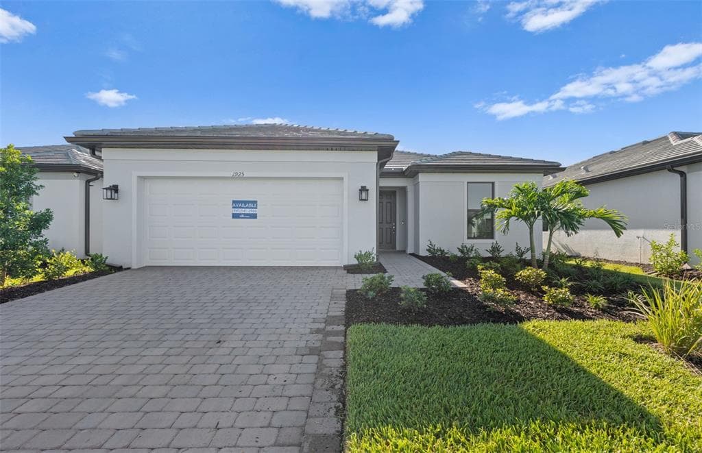1925 PEPPER GRASS DRIVE NORTH PORT, FL 34289