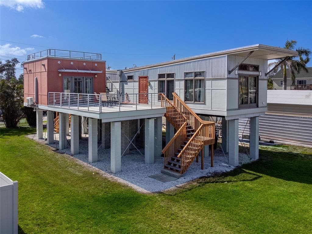 3833 117TH STREET W BRADENTON, FL 34210