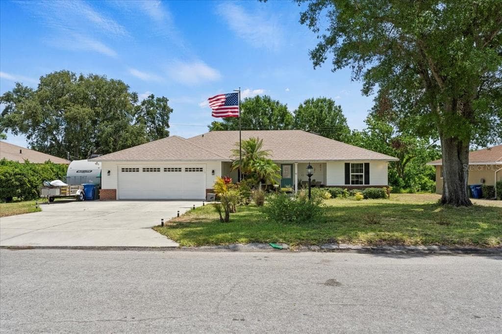 41 LAKE LINK CIRCLE SE WINTER HAVEN, FL 33884