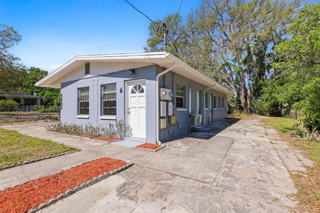 9802 N 11TH STREET TAMPA, FL 33612