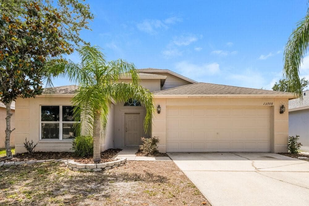 13708 OGAKOR DRIVE RIVERVIEW, FL 33579