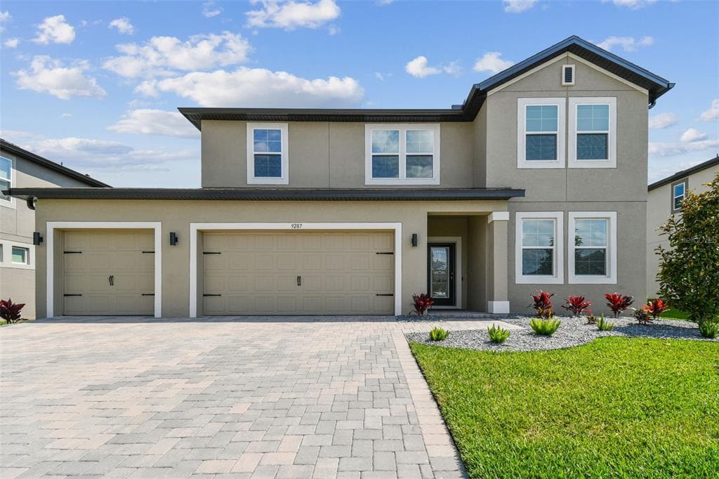 9287 CRESCENT RAY DRIVE