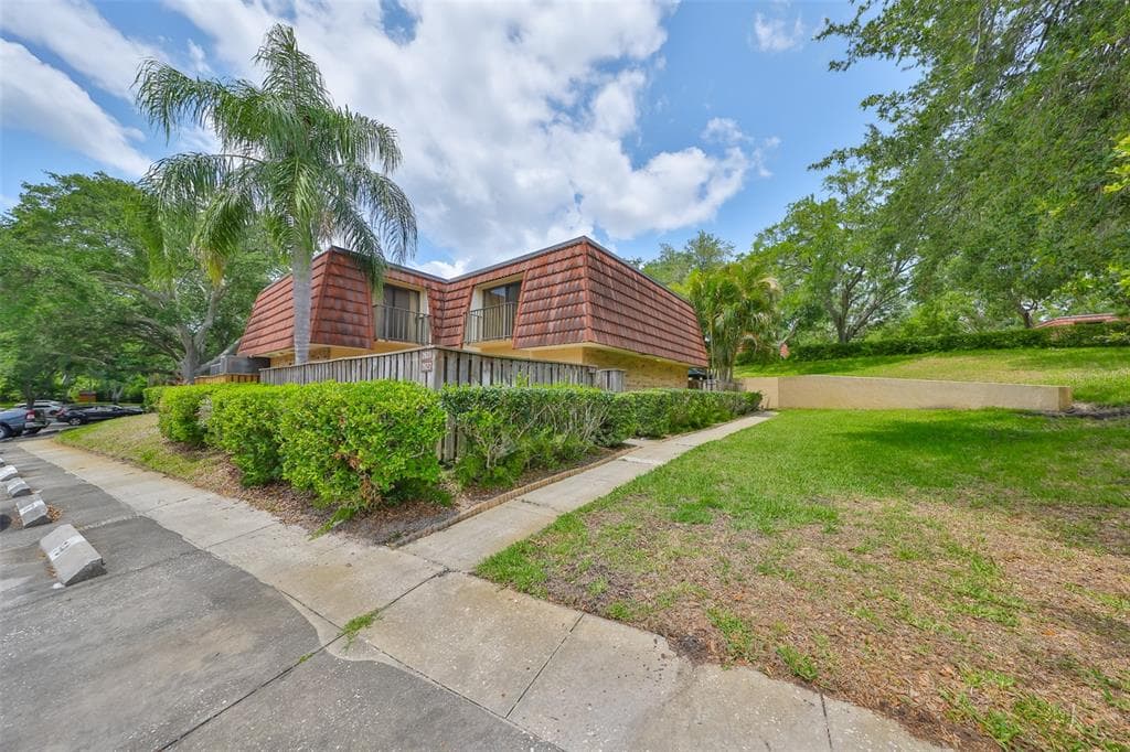 2627 2ND COURT PALM HARBOR, FL 34684