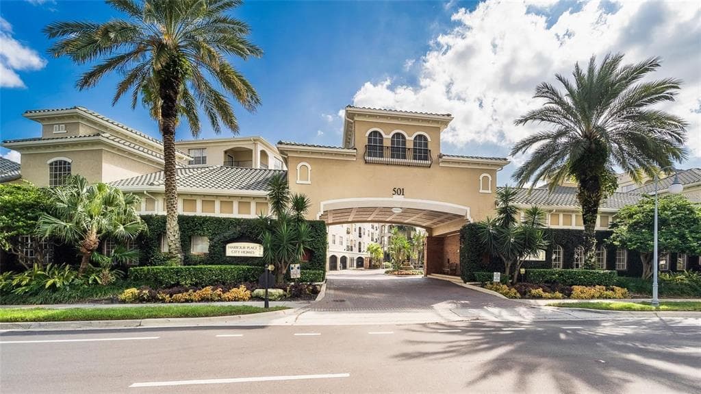 501 KNIGHTS RUN AVENUE UNIT 1335 TAMPA, FL 33602