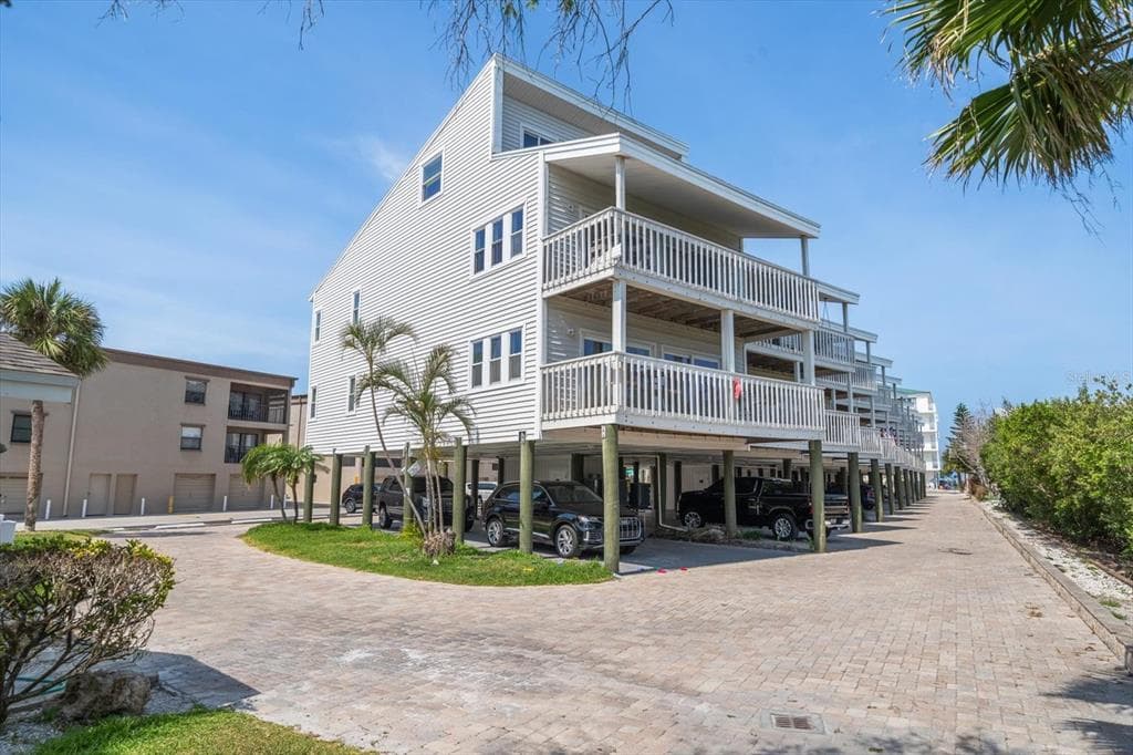 19727 GULF BOULEVARD UNIT 210 INDIAN SHORES, FL 33785