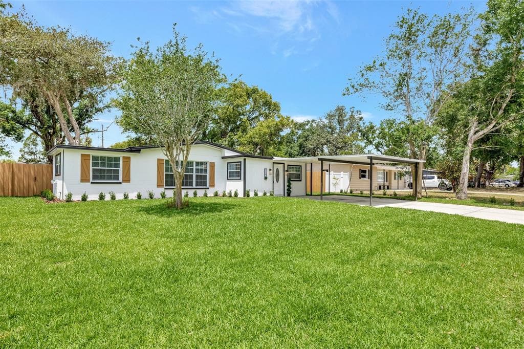 918 SKYVIEW DRIVE