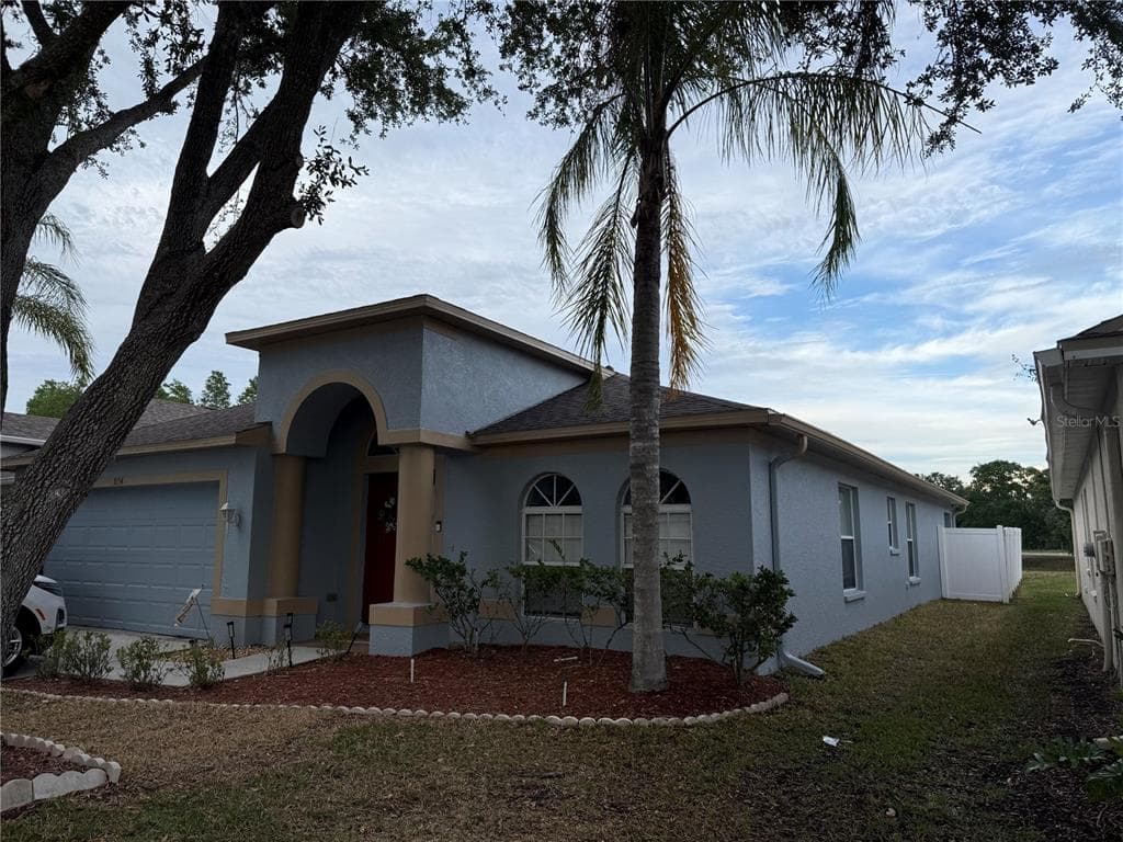 3154 CLOVER BLOSSOM CIRCLE LAND O LAKES, FL 34638