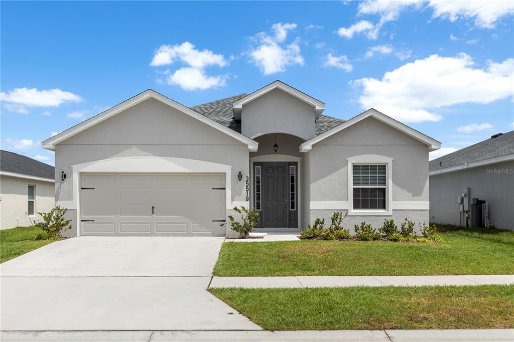 35519 BELLINGTON BOULEVARD ZEPHYRHILLS, FL 33541