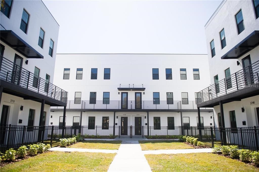2758 5TH AVENUE S ST PETERSBURG, FL 33712