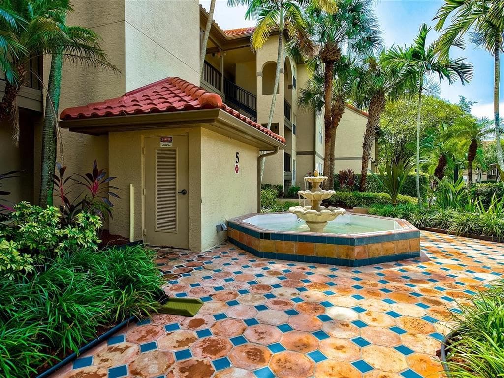 2400 FEATHER SOUND DRIVE UNIT 534 CLEARWATER, FL 33762