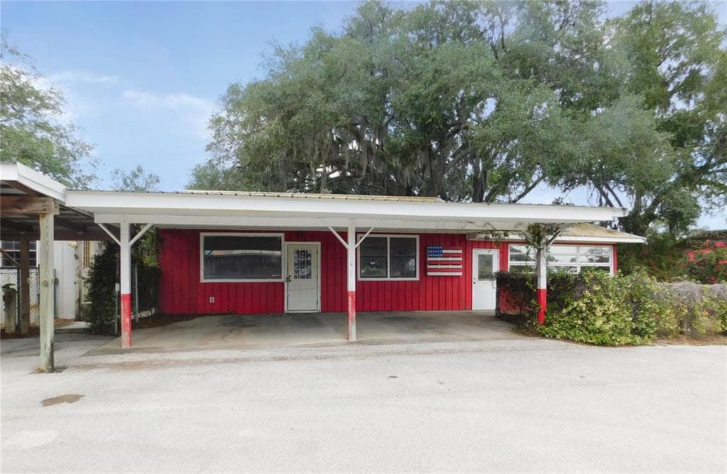3940 E KNIGHTS GRIFFIN ROAD PLANT CITY, FL 33565