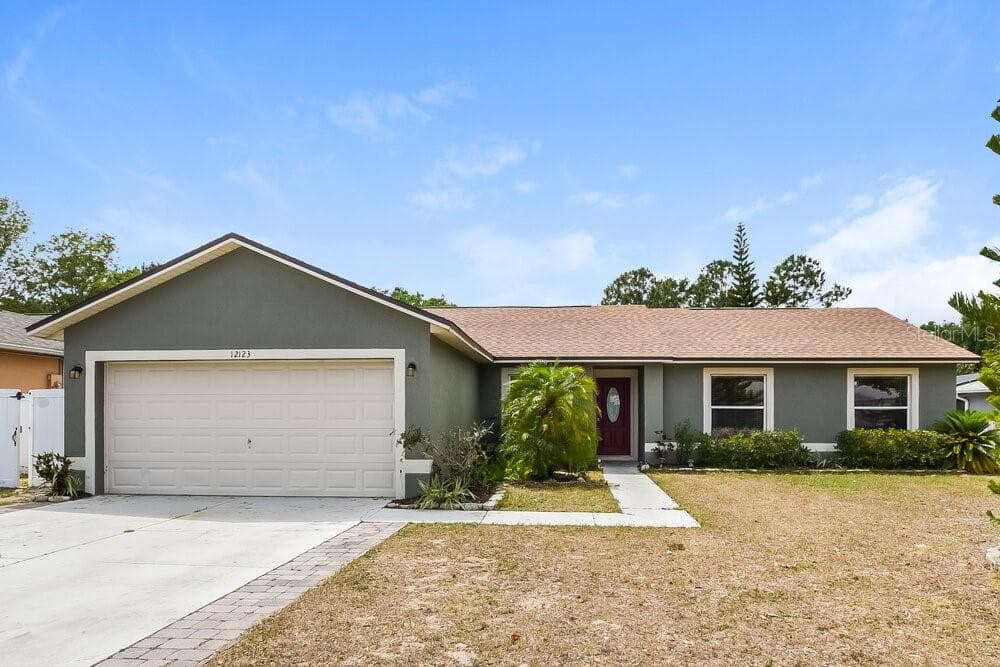 12123 WOODGLEN CIRCLE CLERMONT, FL 34711