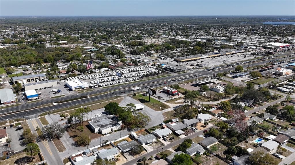 2122 HOLIDAY DRIVE HOLIDAY, FL 34691