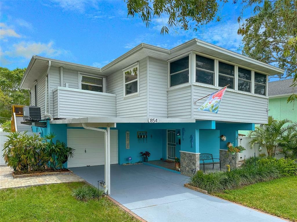 854 77TH AVENUE N ST PETERSBURG, FL 33702