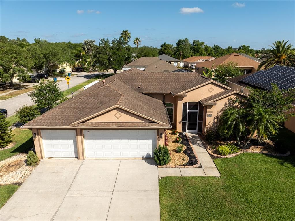 1447 STETSON DRIVE WESLEY CHAPEL, FL 33543