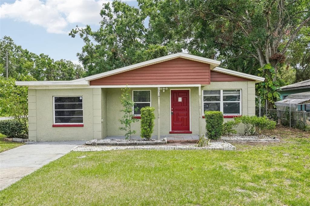 7715 DELEUIL AVENUE TAMPA, FL 33610