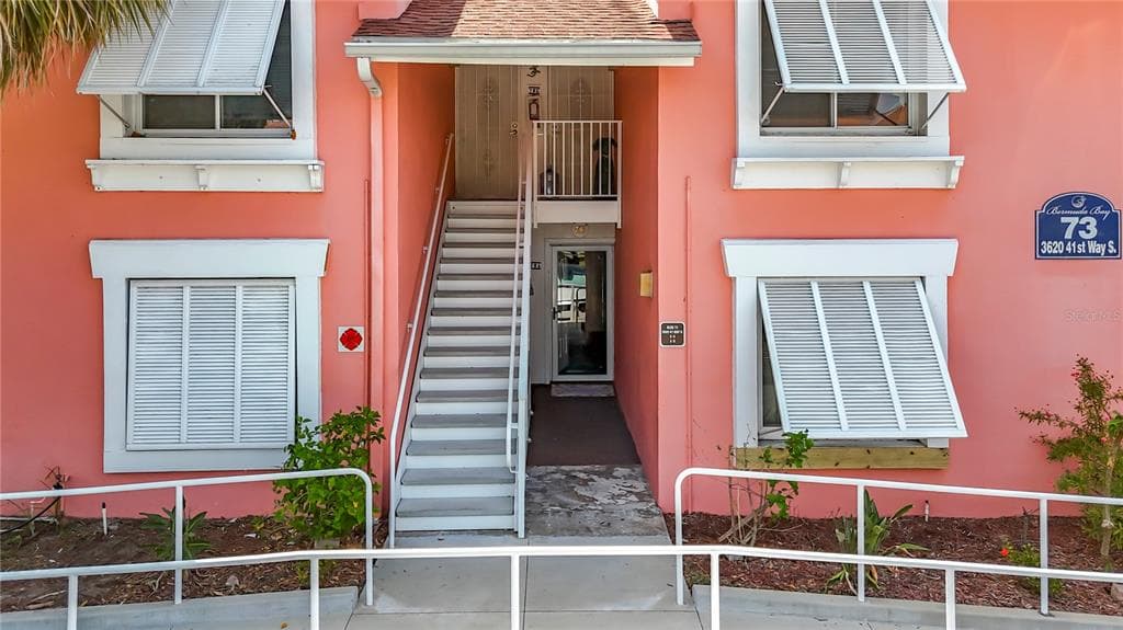 3620 41ST WAY S UNIT B ST PETERSBURG, FL 33711
