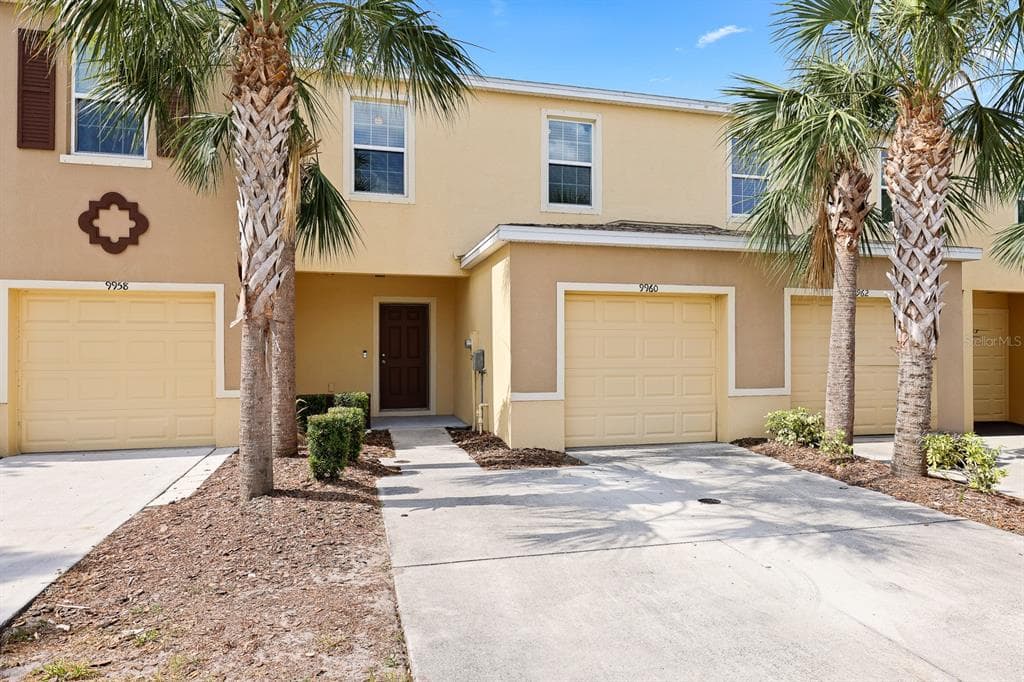 9960 HOUND CHASE DRIVE GIBSONTON, FL 33534