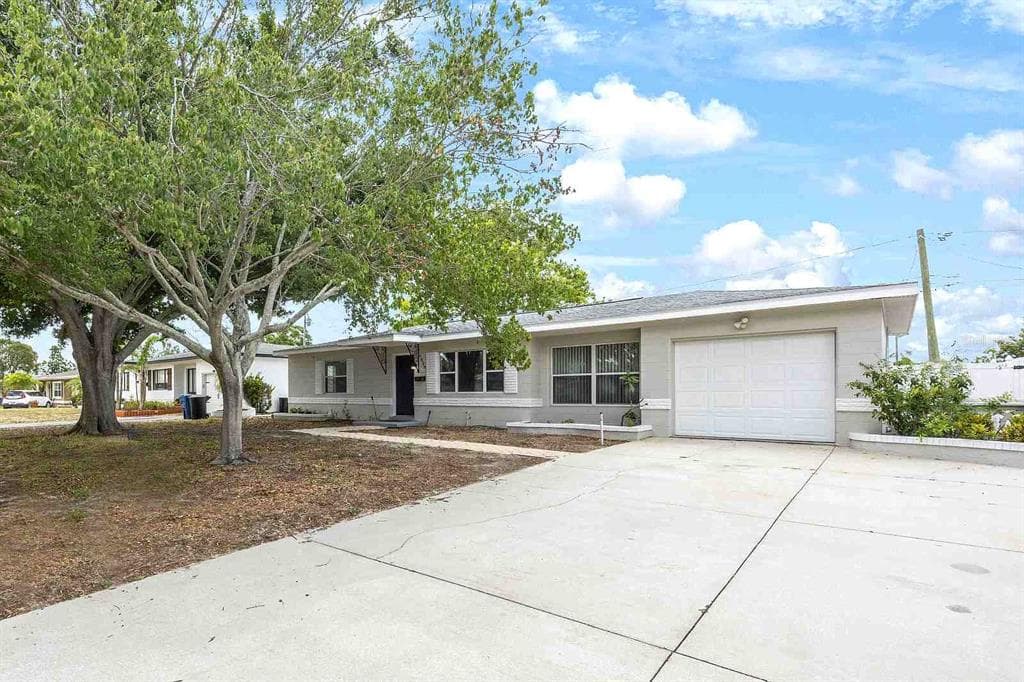 4558 23RD AVENUE N ST PETERSBURG, FL 33713