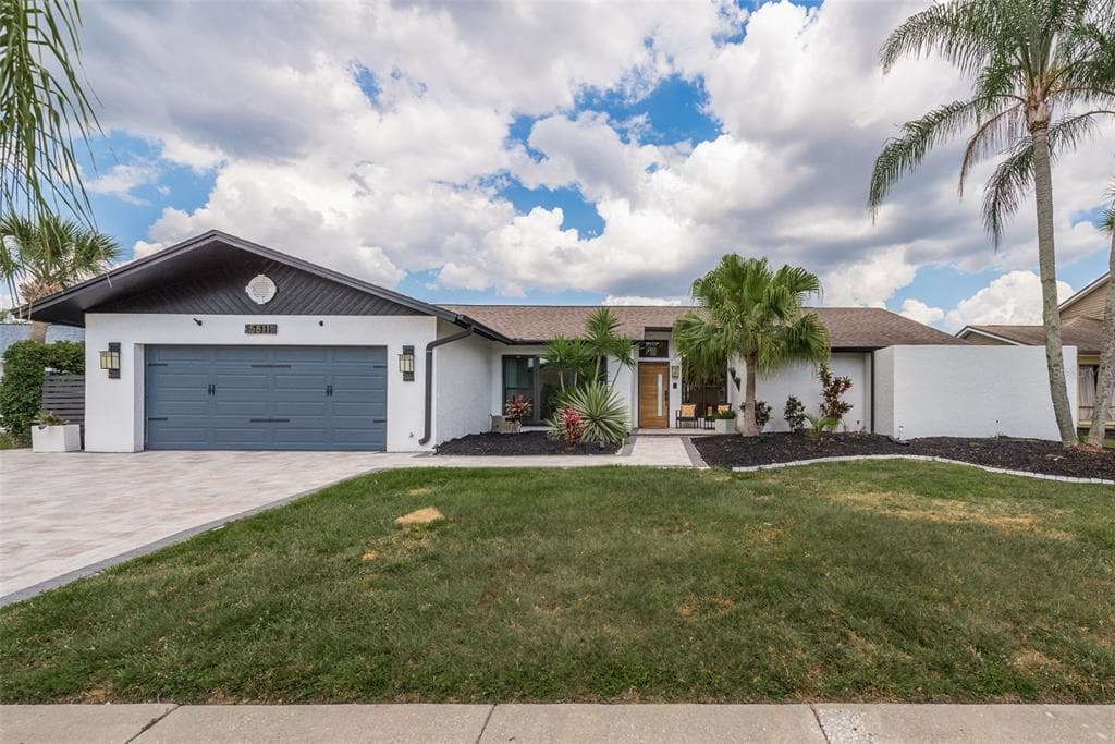 5811 DORY WAY TAMPA, FL 33615