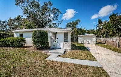 1611 CANTERBURY ROAD N ST PETERSBURG, FL 33710