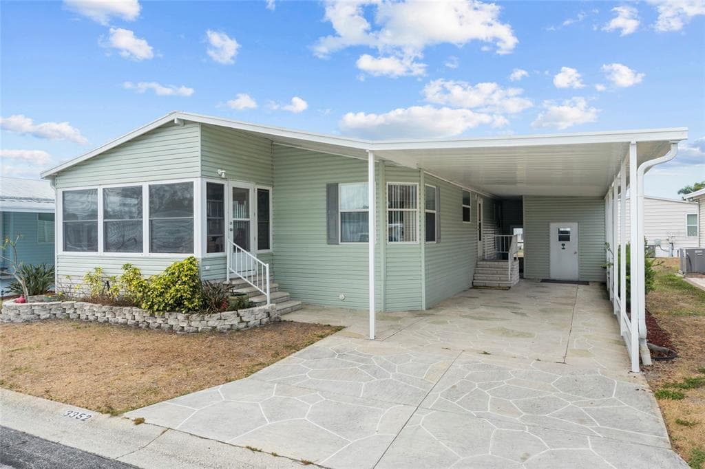 3352 LAUREL OAK WAY SARASOTA, FL 34237