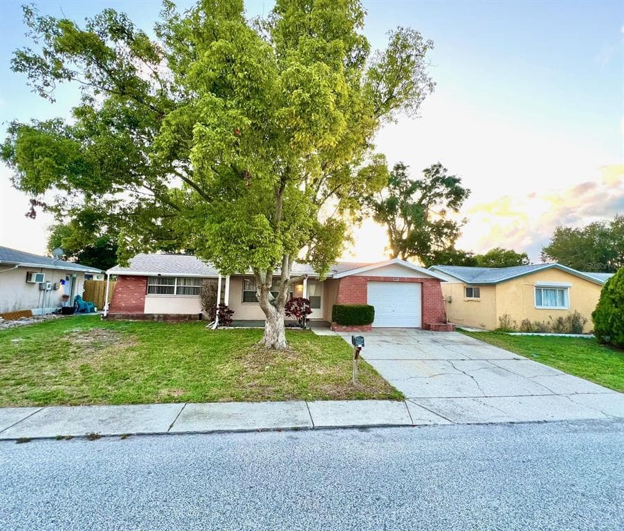 8931 LEDGESTONE LANE PORT RICHEY, FL 34668