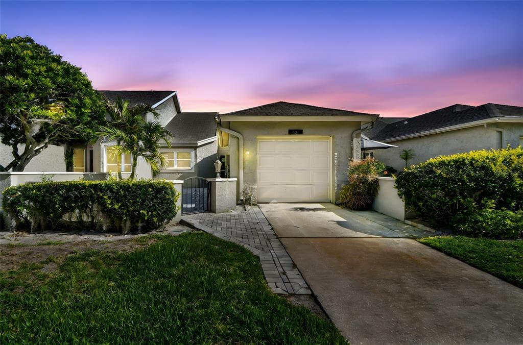 232 HUNTER COURT PALM HARBOR, FL 34684