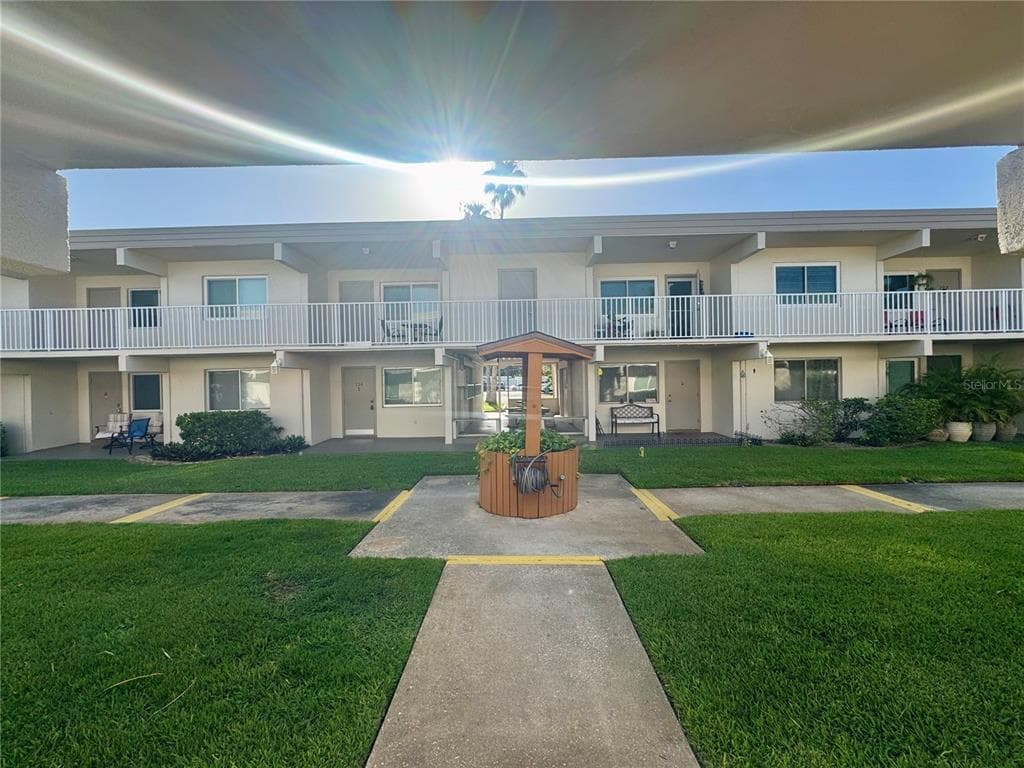 6700 1ST AVENUE S UNIT 212 SOUTH PASADENA, FL 33707