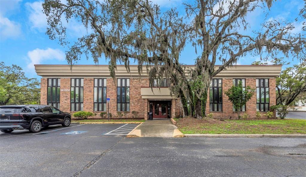 10320 N 56TH STREET UNIT 120 TEMPLE TERRACE, FL 33617