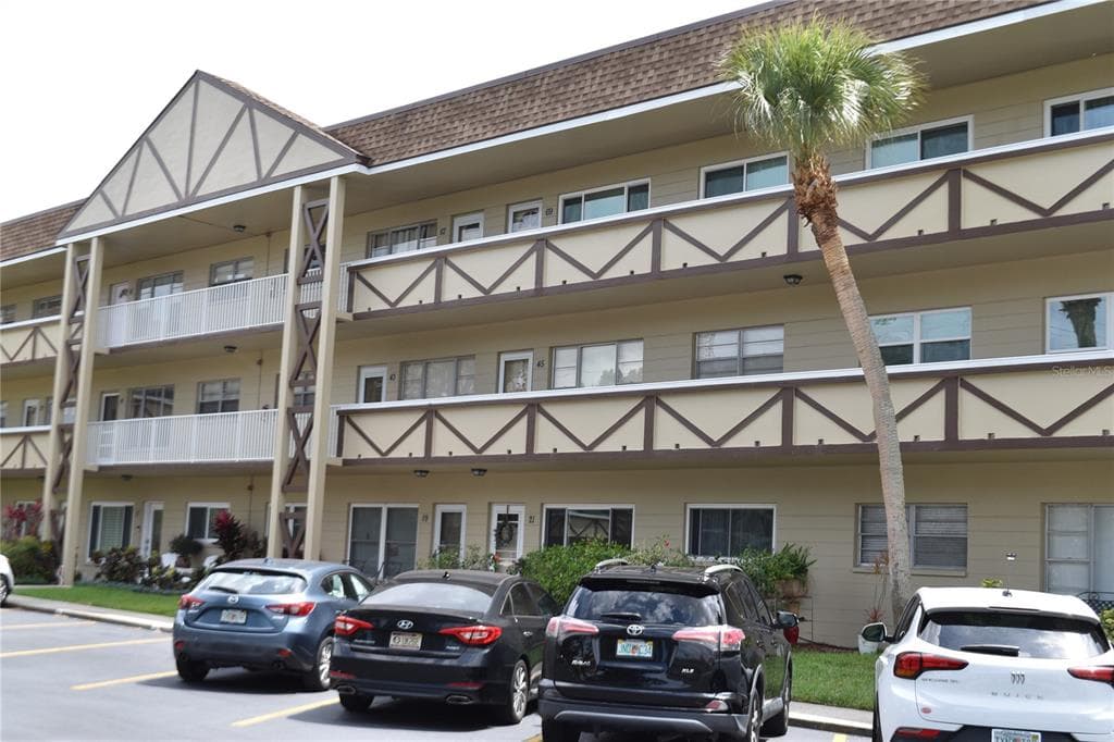 2463 BRAZILIA DRIVE UNIT 43 CLEARWATER, FL 33763