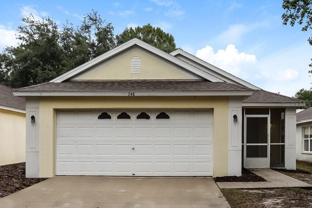 748 CAPE COD CIRCLE VALRICO, FL 33594