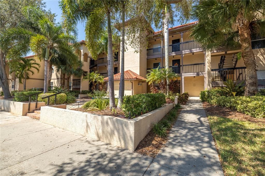 2400 FEATHER SOUND DRIVE UNIT 1235 CLEARWATER, FL 33762