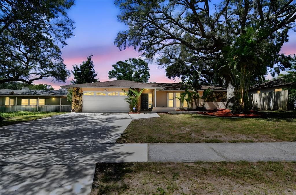 1666 PINE PLACE
