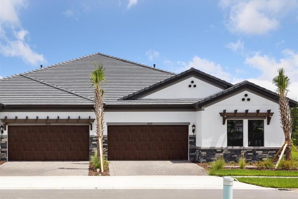 35579 STABLETON LANE ZEPHYRHILLS, FL 33541