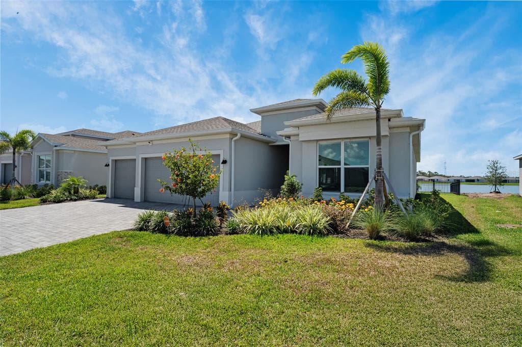 8589 SAINT KITTS CIRCLE ENGLEWOOD, FL 34224