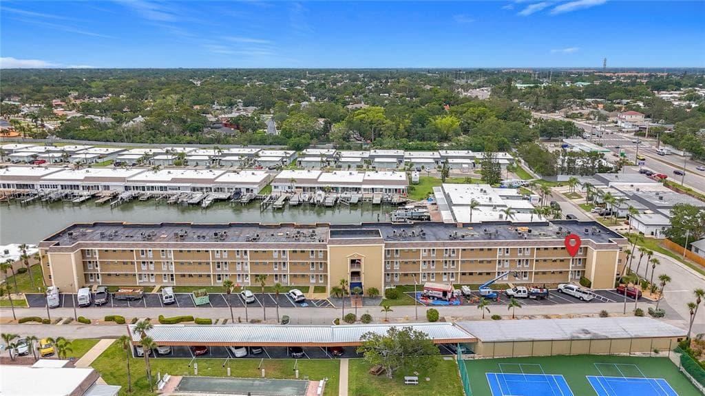 1 BOCA CIEGA POINT BOULEVARD UNIT 215 ST PETERSBURG, FL 33708