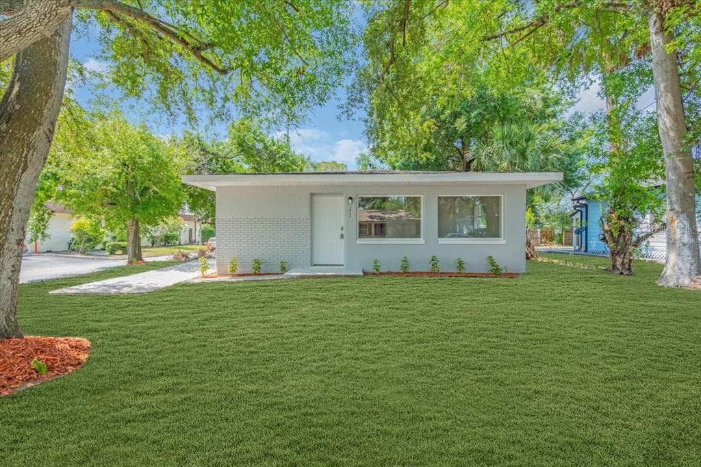 2711 E 22ND AVENUE TAMPA, FL 33605