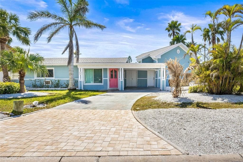 501 JANICE PLACE INDIAN ROCKS BEACH, FL 33785
