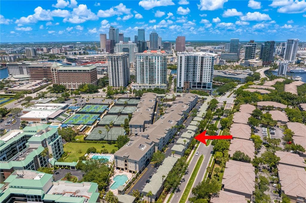 501 KNIGHTS RUN AVENUE UNIT 5103 TAMPA, FL 33602