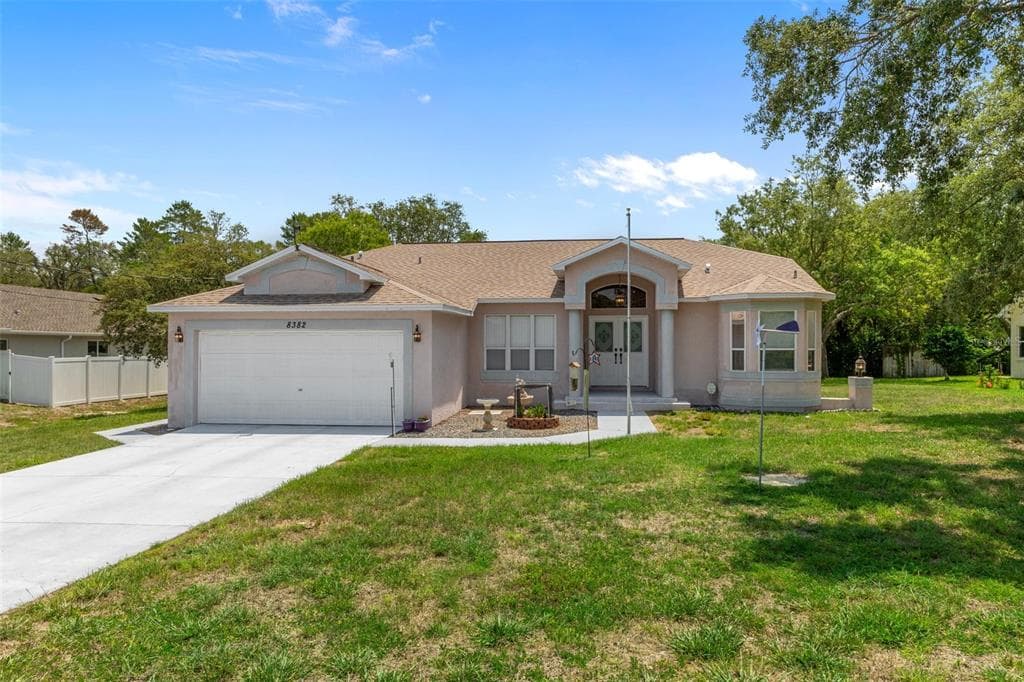 8382 CHRISTOPHER LANE WEEKI WACHEE, FL 34613