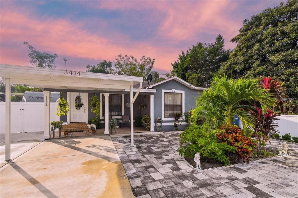 3414 WHITTIER STREET TAMPA, FL 33619