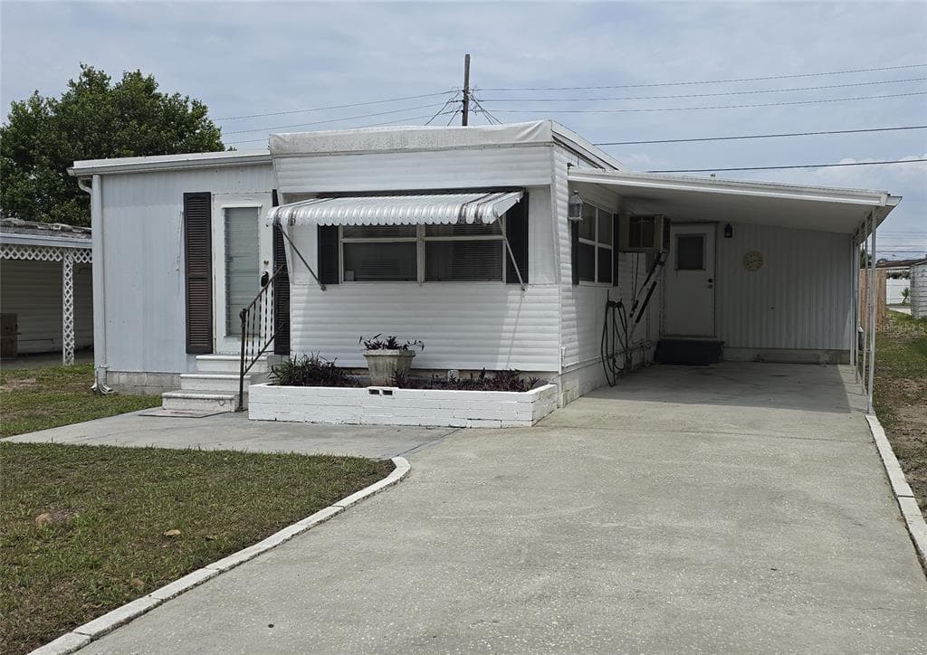 1938 PLEASURE DRIVE HOLIDAY, FL 34691