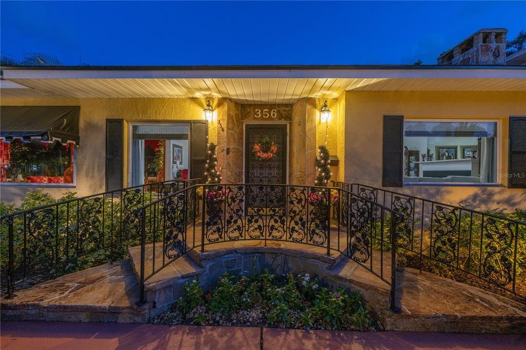 356 20TH AVENUE NE ST PETERSBURG, FL 33704