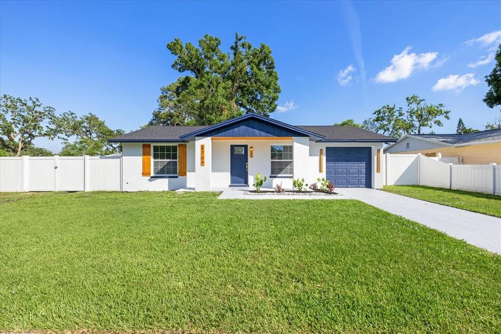3709 DANNY BRYAN BOULEVARD TAMPA, FL 33619