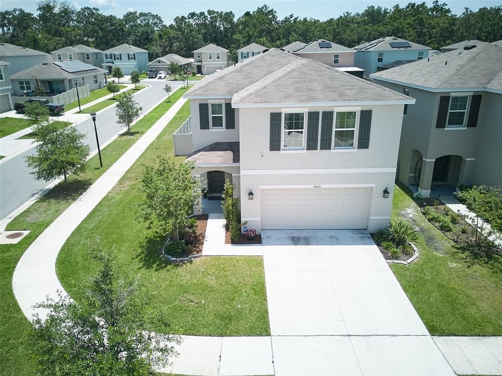 10826 TRAILING VINE DRIVE TAMPA, FL 33610