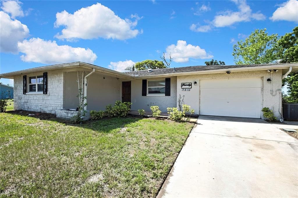 7810 PINEAPPLE LANE PORT RICHEY, FL 34668