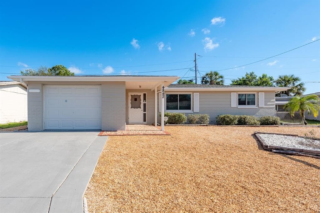 4842 ODYSSEY AVENUE HOLIDAY, FL 34690