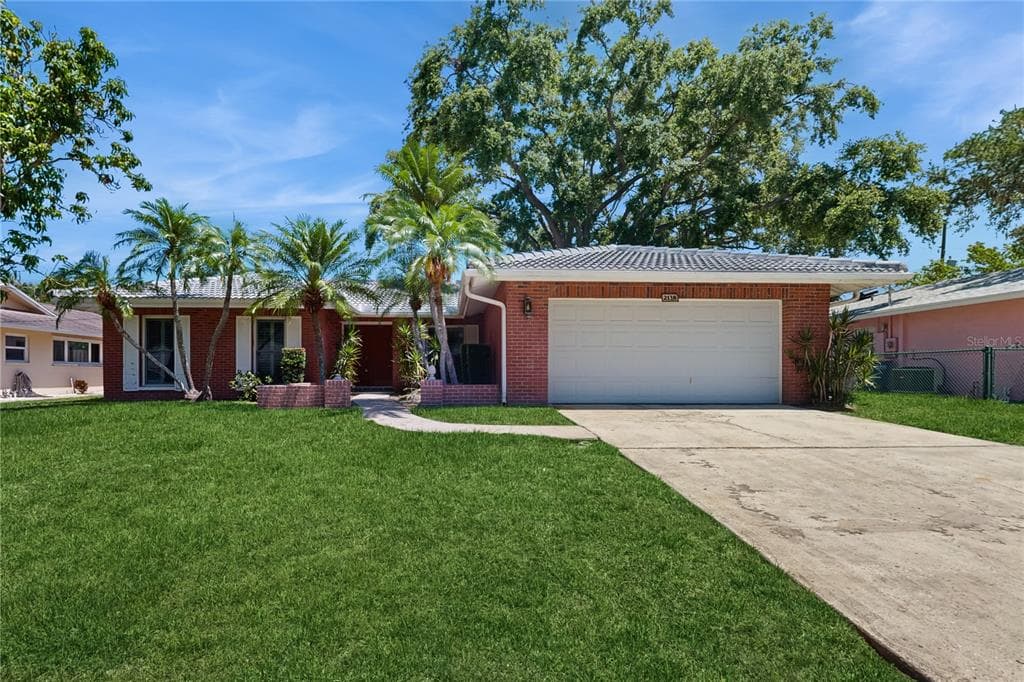 2138 VIOLA DRIVE