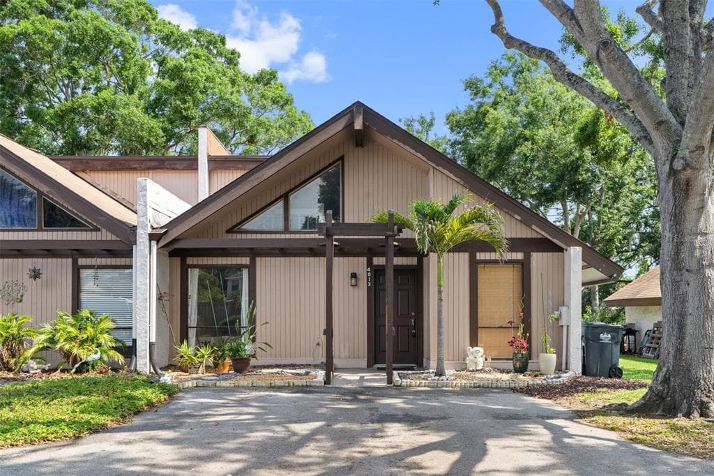 4013 MURIEL PLACE TAMPA, FL 33614
